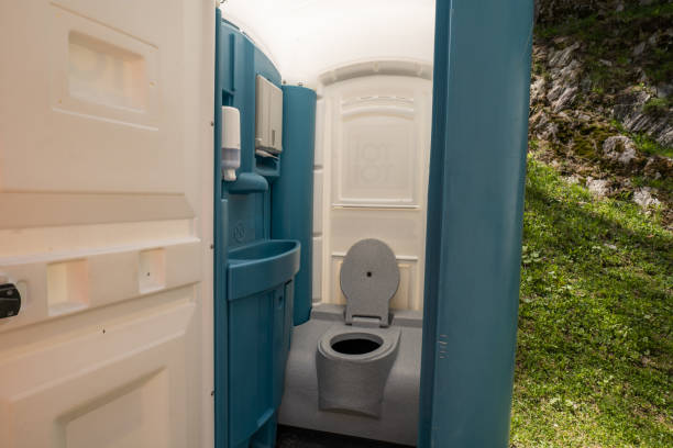 Best Porta potty rental near me  in Shady Spring, WV